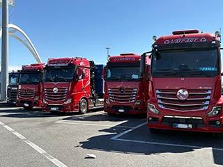 flotta-di-furgoni-valcart-per-raccolta-rifiuti